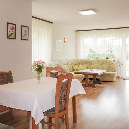 Lejlighed 3 Bedroom Awesome In