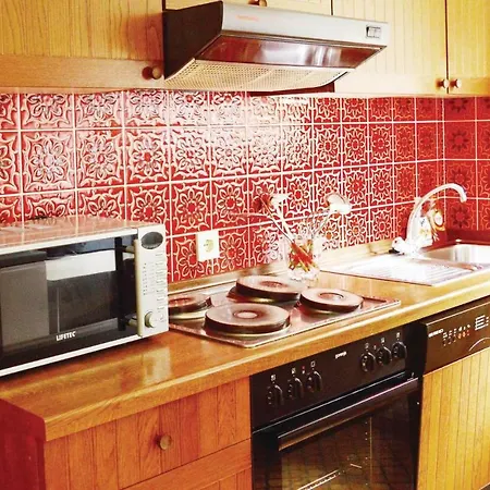 3 Bedroom Awesome In * Breuna