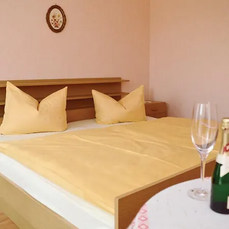 3 Bedroom Awesome In Breuna